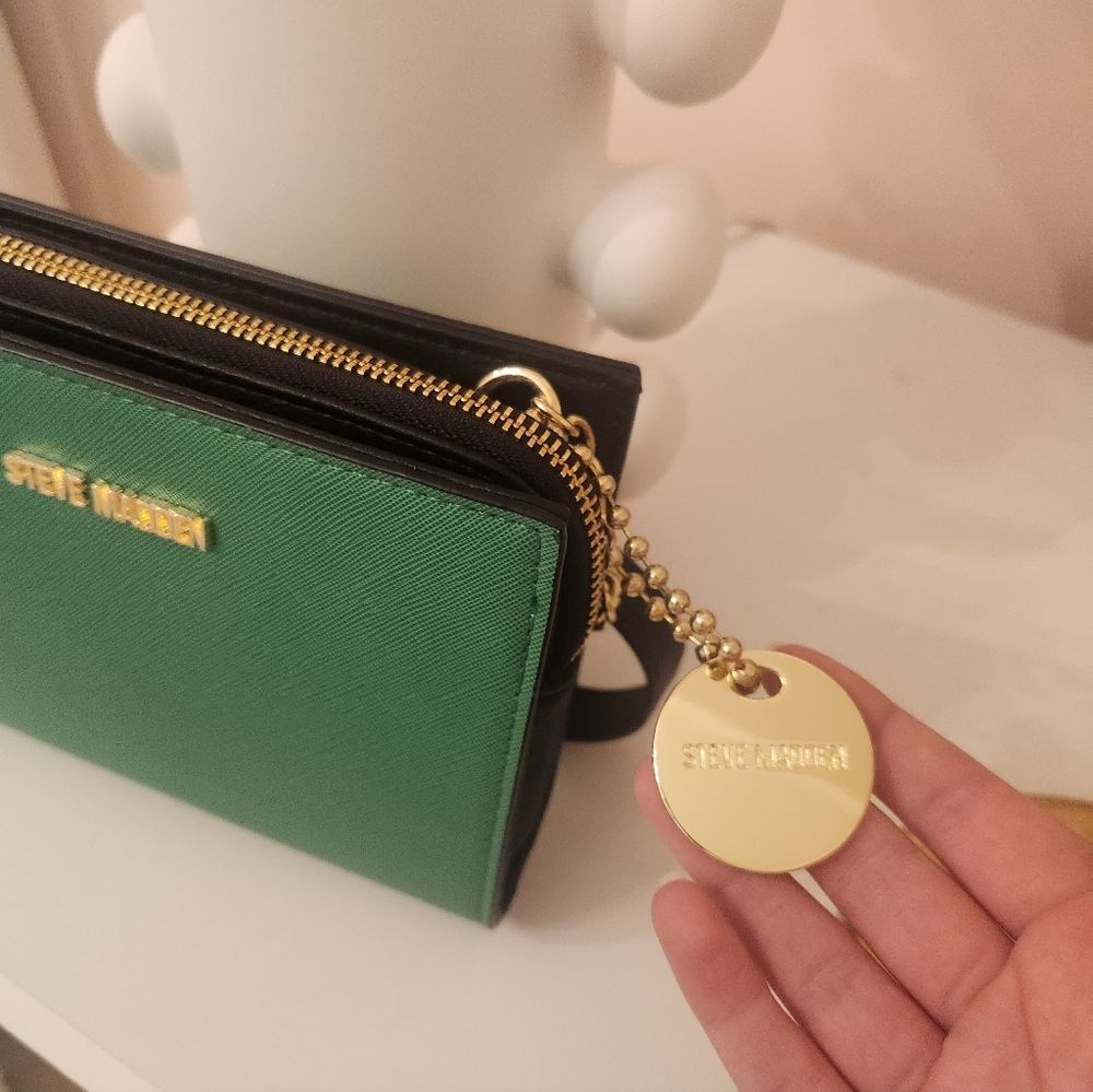 Steve Madden Green Crossbody - Picture 3 of 8